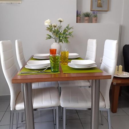 Dennis Stylish Apartment Kato Daratso Ngoại thất bức ảnh