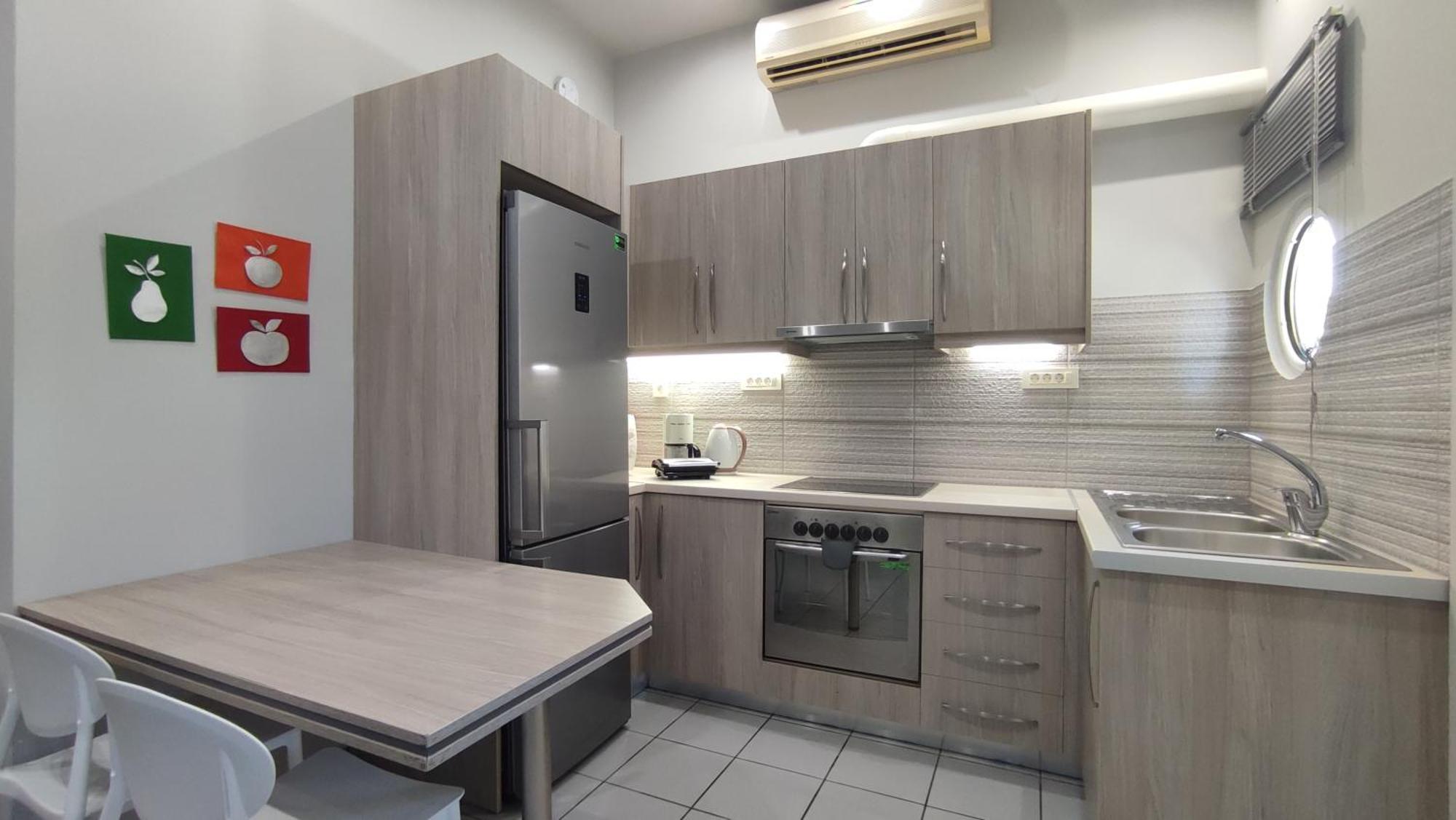 Dennis Stylish Apartment Kato Daratso Ngoại thất bức ảnh