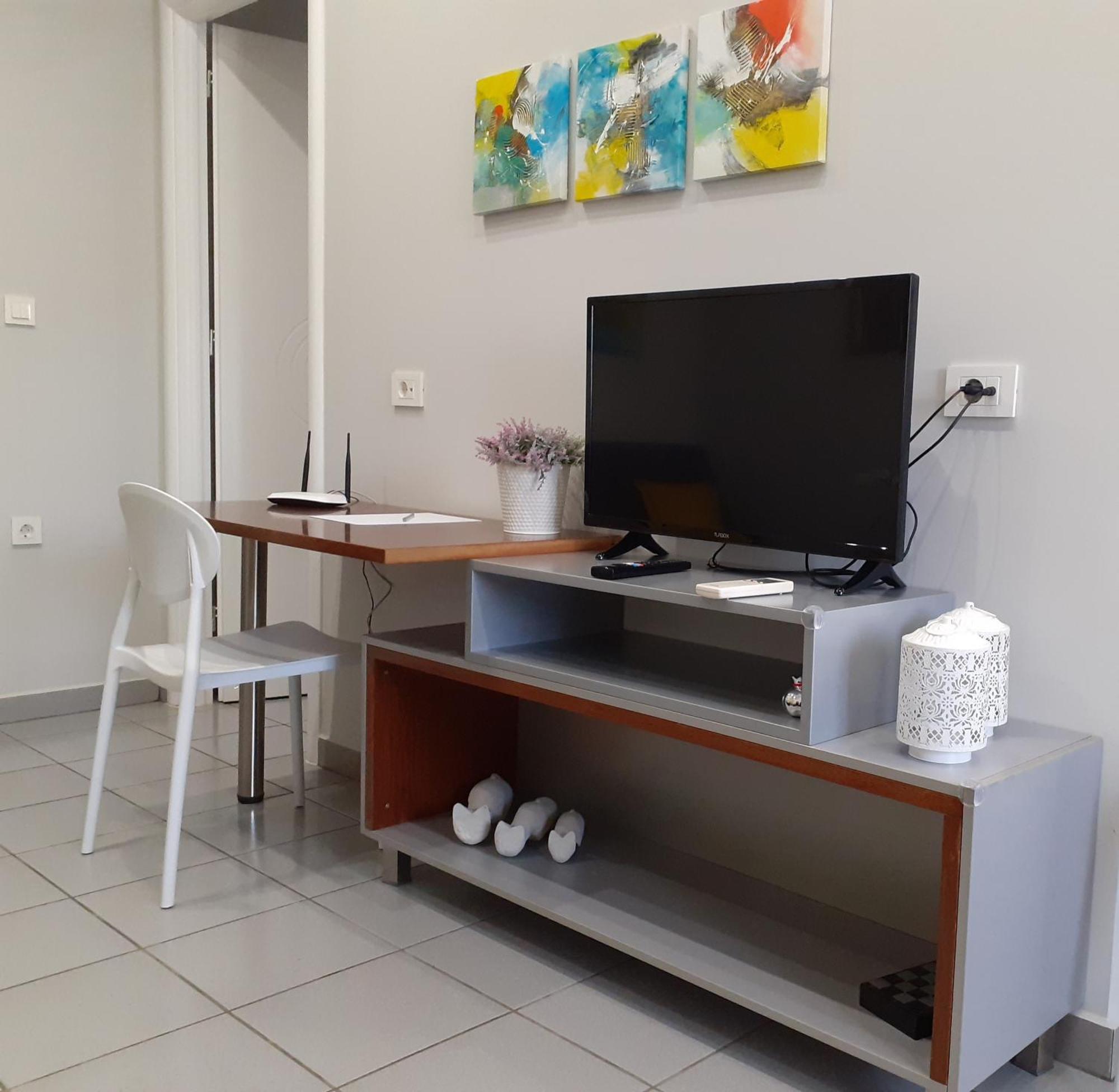 Dennis Stylish Apartment Kato Daratso Ngoại thất bức ảnh